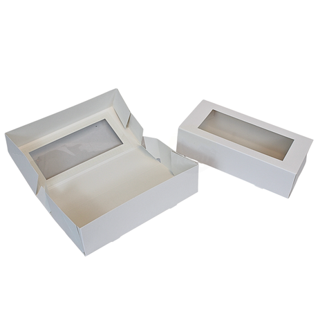 Twee gebaksdozen met venster maat 26